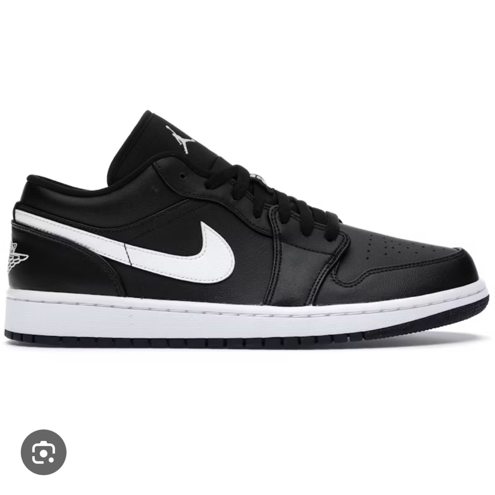 Women’s Jordan 1 Low Black/White